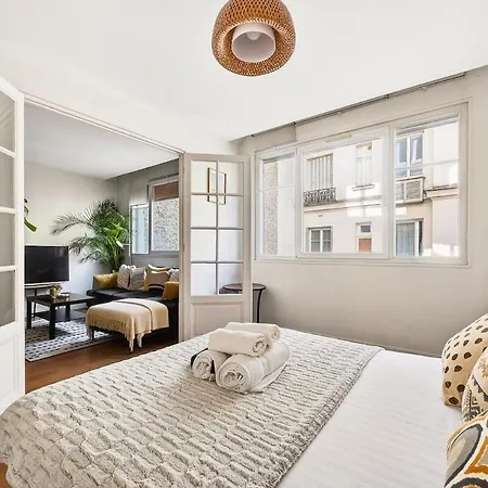 1br Flat 3 Min To Pont-cardinet Station Apartment